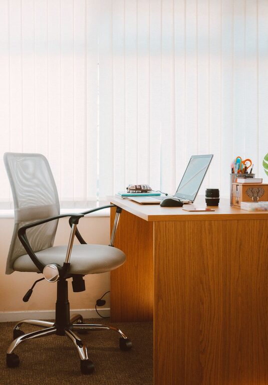 Desk Setup Tips for Focus and Comfort